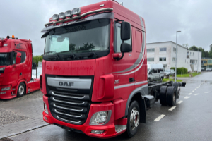 Trucks - DAF - XF460 6x2 